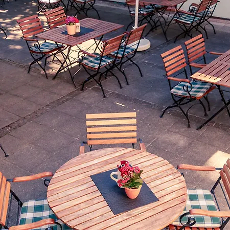 Hotel Mercure Muenchen Airport 4*