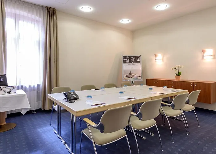 Mercure München Airport 4*