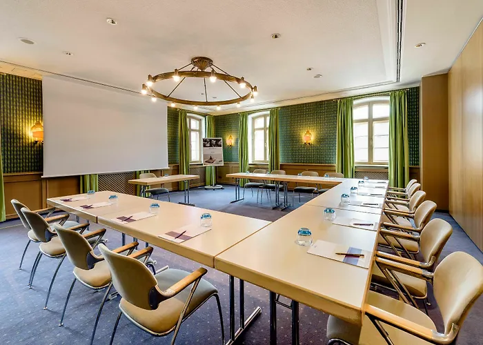 Mercure München Airport Hotel 4*