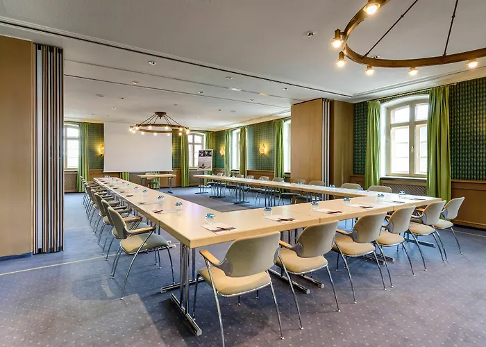 Mercure Muenchen Airport Otel 4*