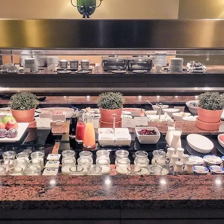 Mercure München Airport Hotel 4*