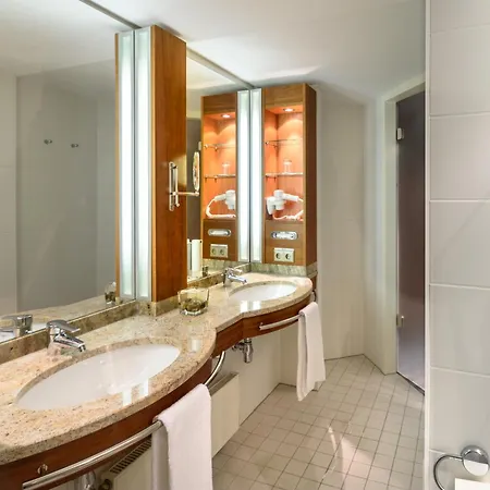 Otel Mercure Muenchen Airport Freising