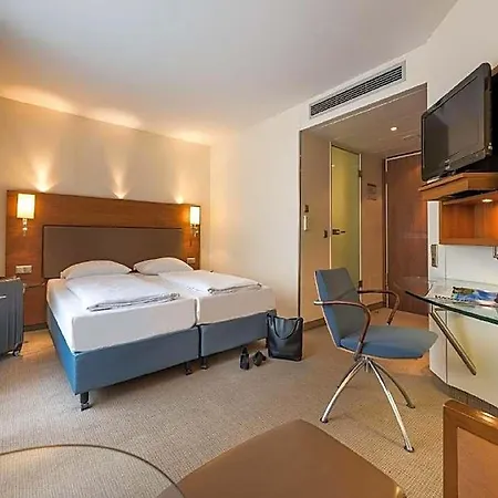 Sunday Muenchen Airport 4*