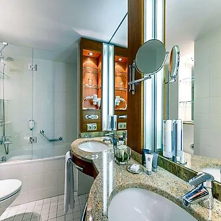 Hotel Sunday Muenchen Airport 4*