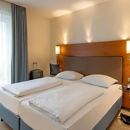 Sunday Muenchen Airport Hotel Freising