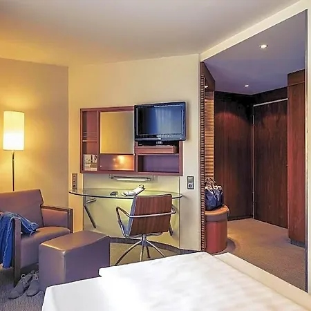 Sunday Muenchen Airport Hotel Freising