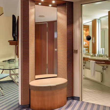 Hotel Sunday Muenchen Airport Freising