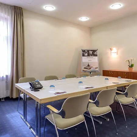 Mercure Muenchen Airport 4*
