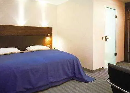Mercure Muenchen Airport 4*