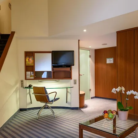 Hotel Sunday Muenchen Airport Frisinga
