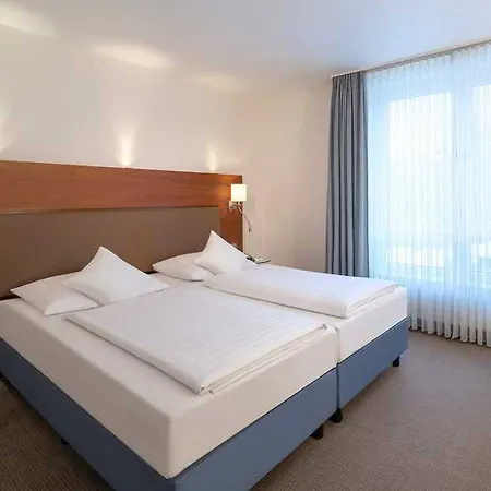 Hotell Mercure Muenchen Airport 4*