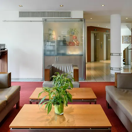 Sunday Hotel Muenchen Airport Freising Szálloda Freising